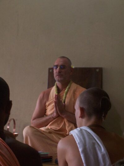Śāstra-cakṣus Precursor